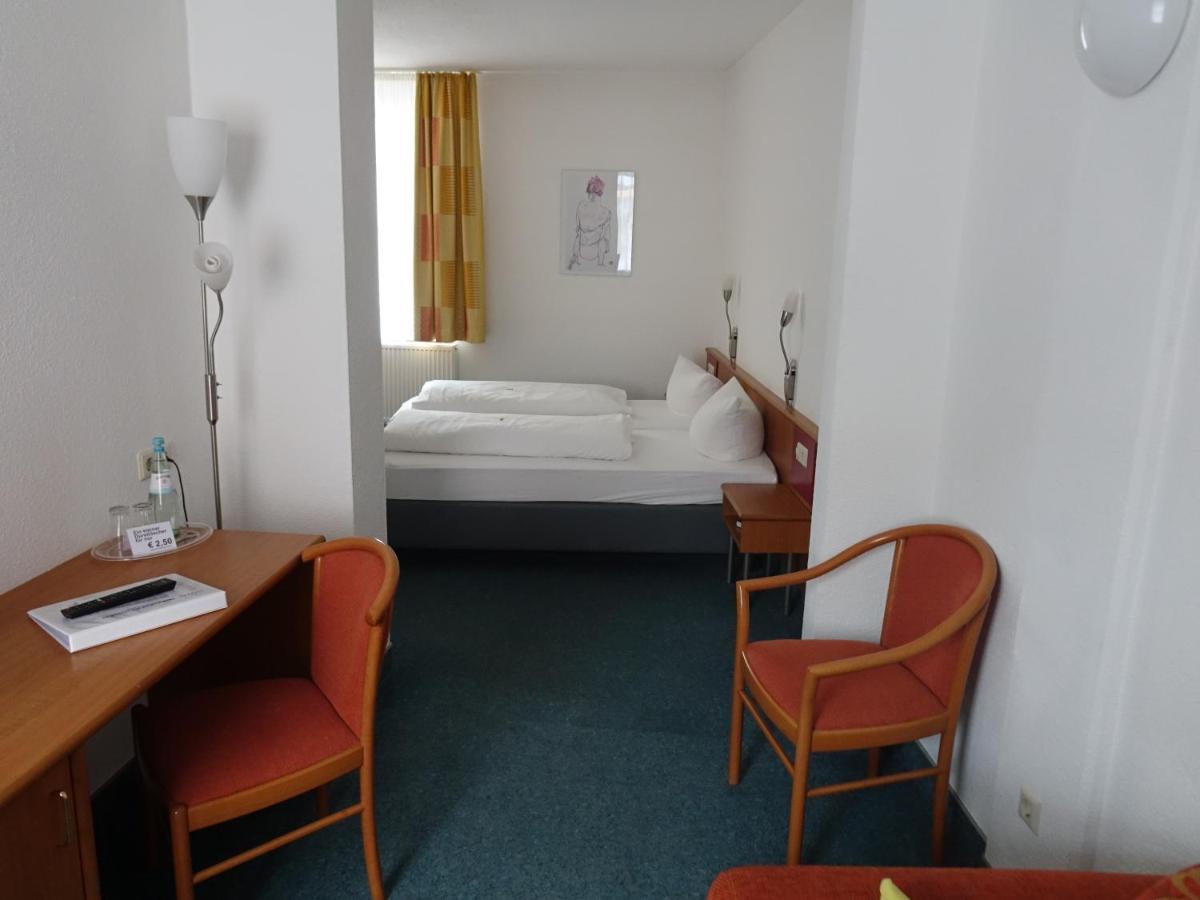 Adler-Hotel Delitzsch Εξωτερικό φωτογραφία