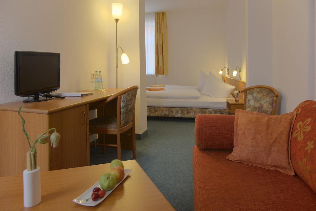 Adler-Hotel Delitzsch Εξωτερικό φωτογραφία